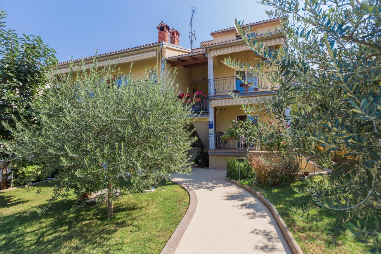 Apartments Maria Poreč Exterior foto