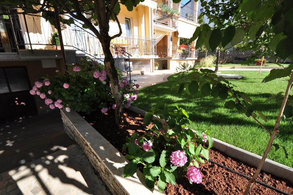 Apartments Maria Poreč Exterior foto